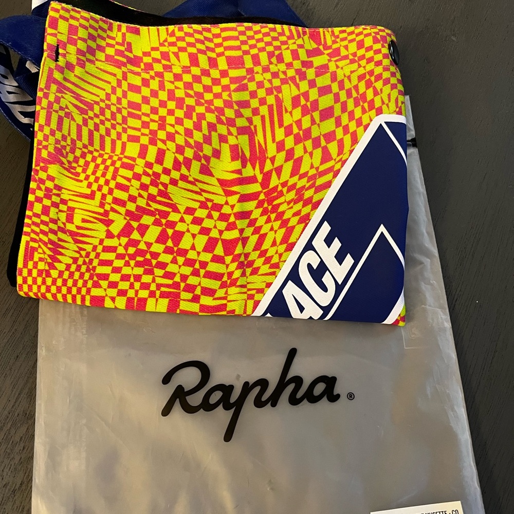 Palace × Rapha collab Musette NWT - Picture 3 of 7